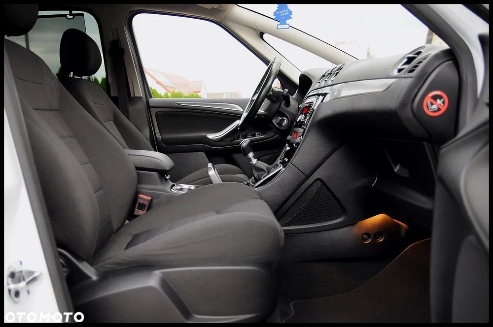Ford S-Max 2.0 TDCi DPF Titanium - 6