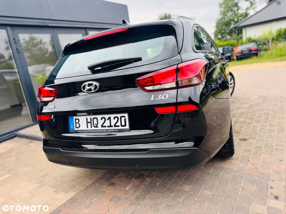 Hyundai i30 1.6 CRDI DCT Premium - 8