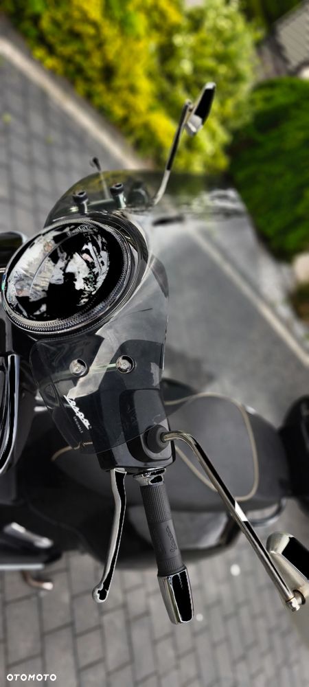 Vespa GTS - 12