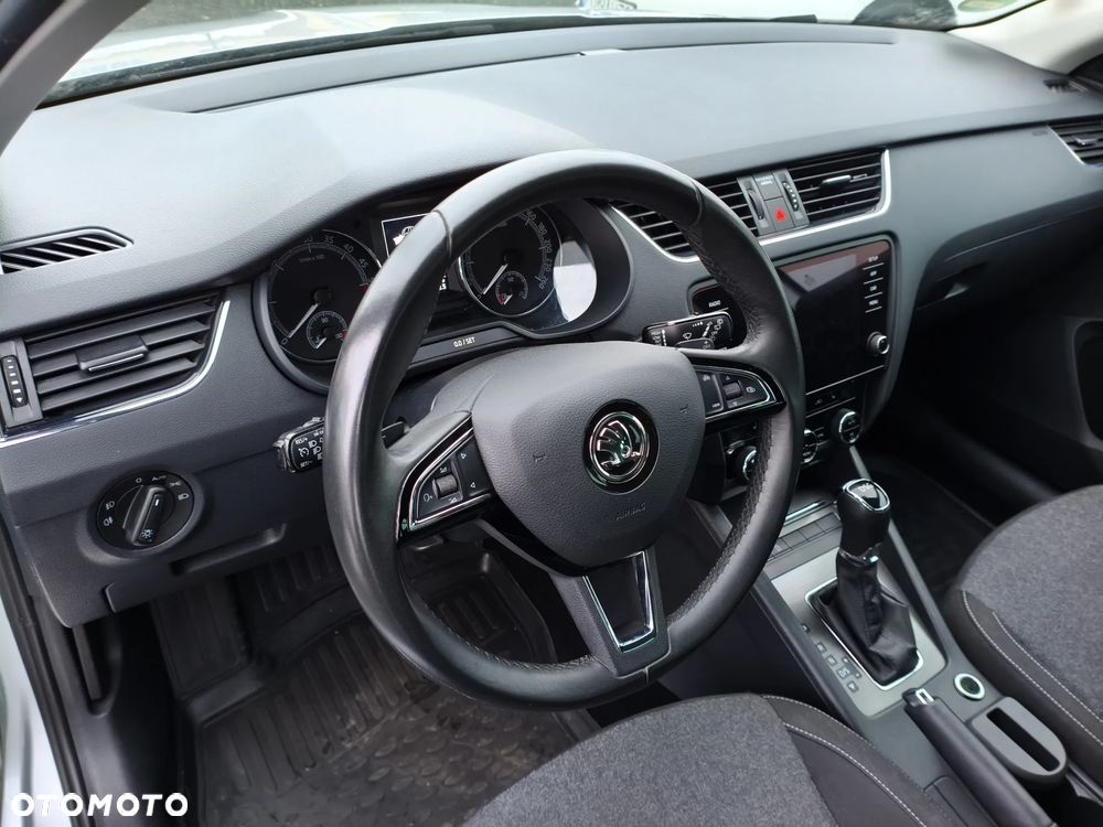 Skoda Octavia 1.6 TDI DSG Soleil - 22