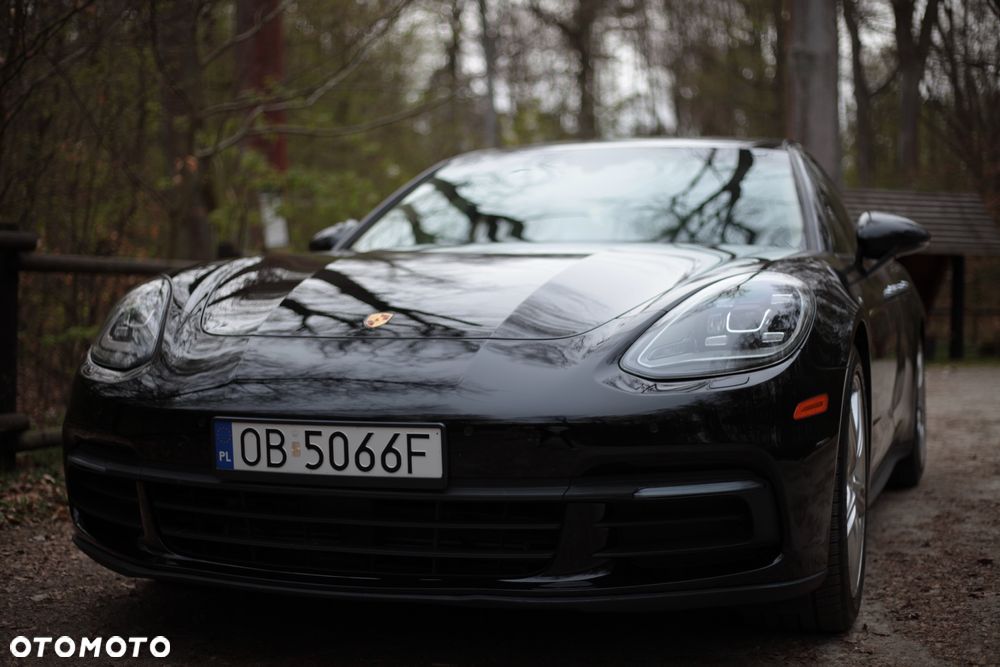 Porsche Panamera 4 - 3