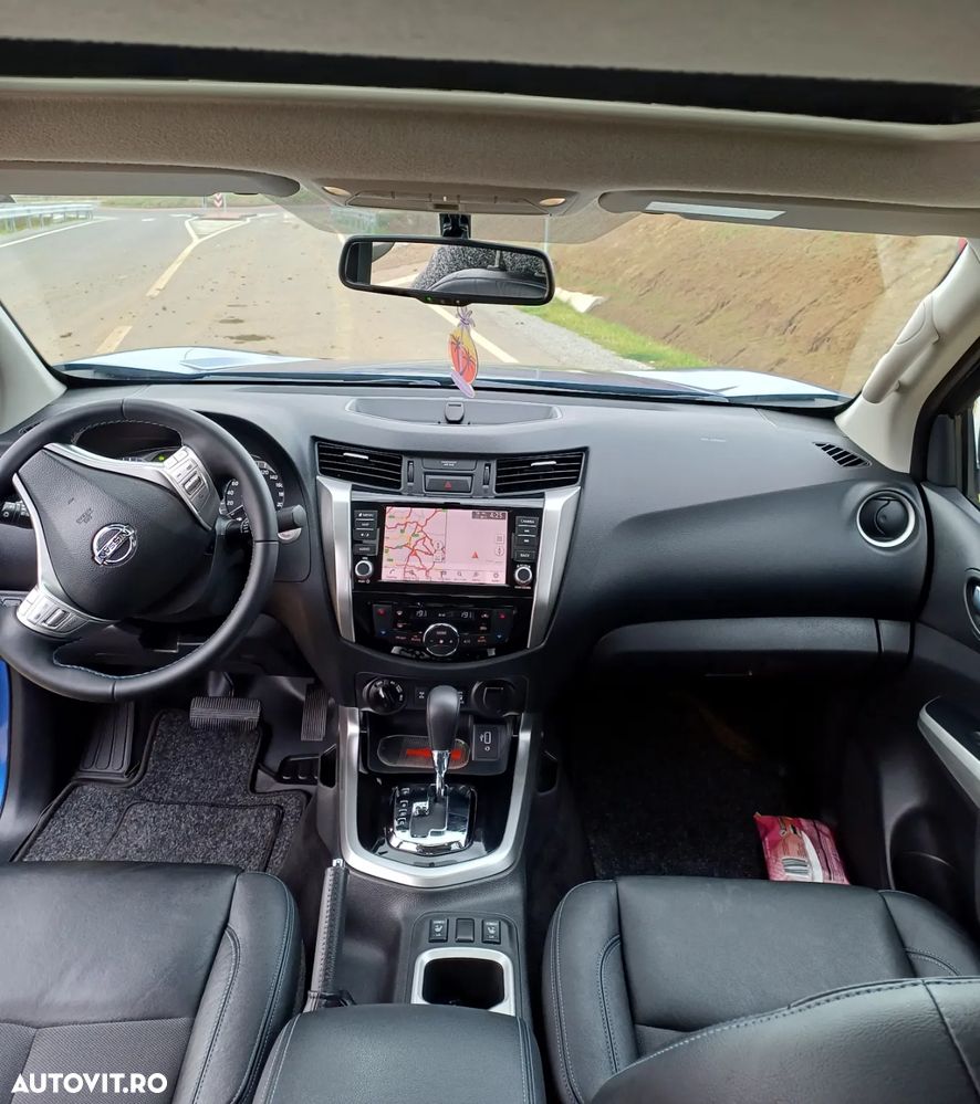 Nissan Navara 2.3 dCi Bi Turbo Double Cab N-Connecta Aut. - 9