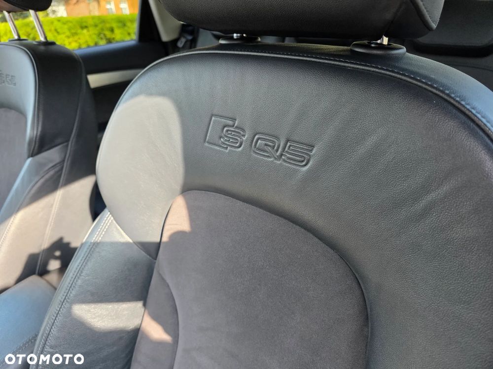 Audi SQ5 - 30