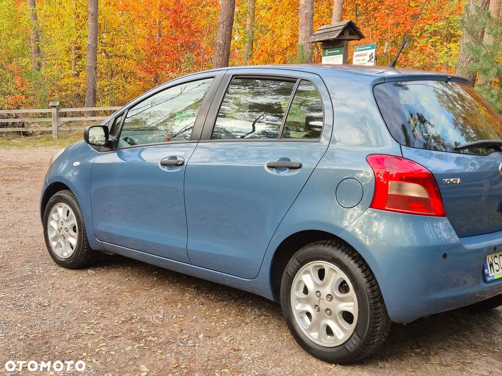 Toyota Yaris - 2
