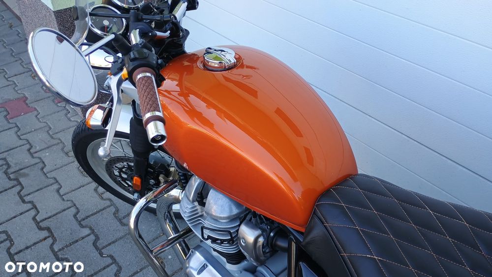 Royal Enfield Interceptor - 10