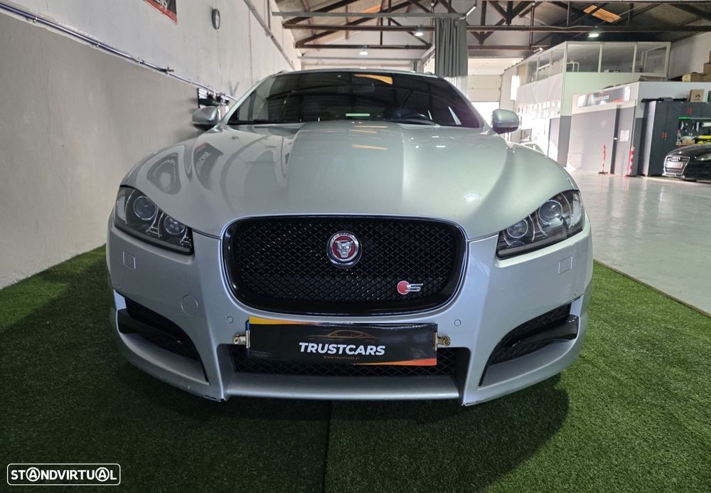 Jaguar XF Sportbrake 2.2 - 4