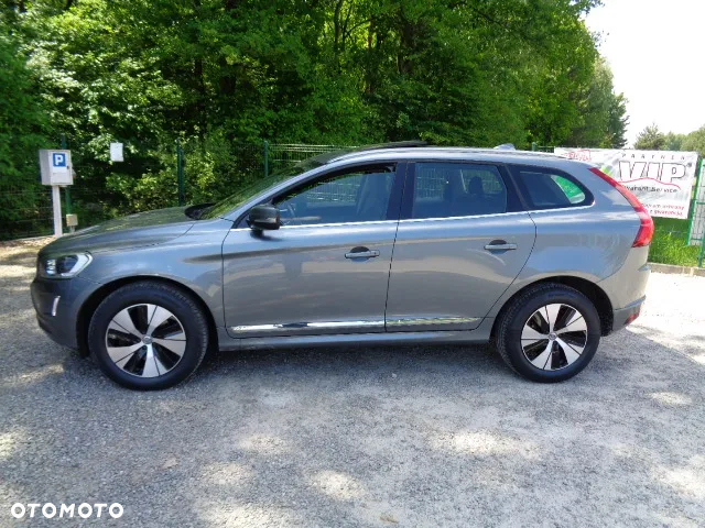 Volvo XC 60 D4 AWD Summum - 2