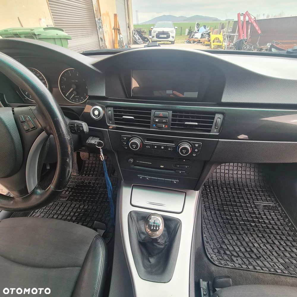 BMW Seria 3 320i - 20