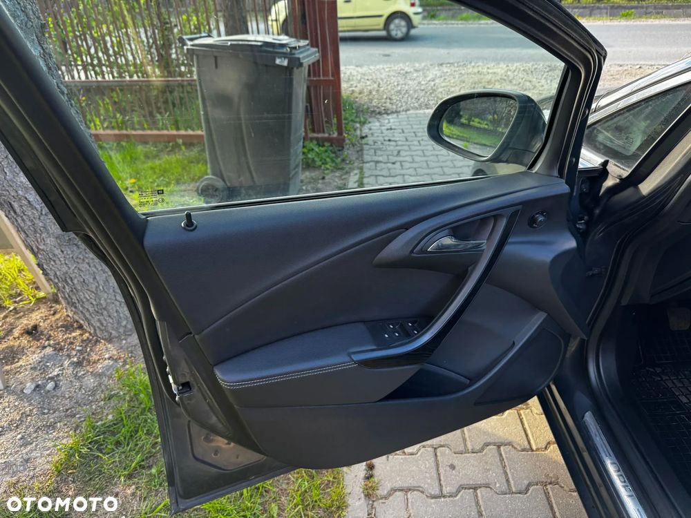 Opel Astra 1.4 Turbo Cosmo - 14