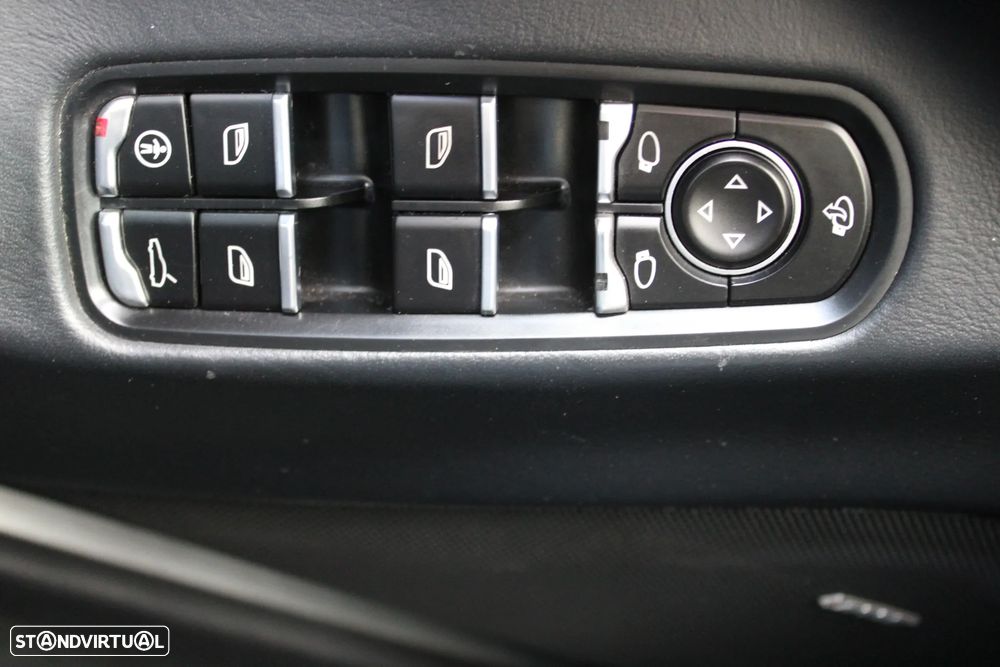 Porsche Panamera 3.0 V6 - 45