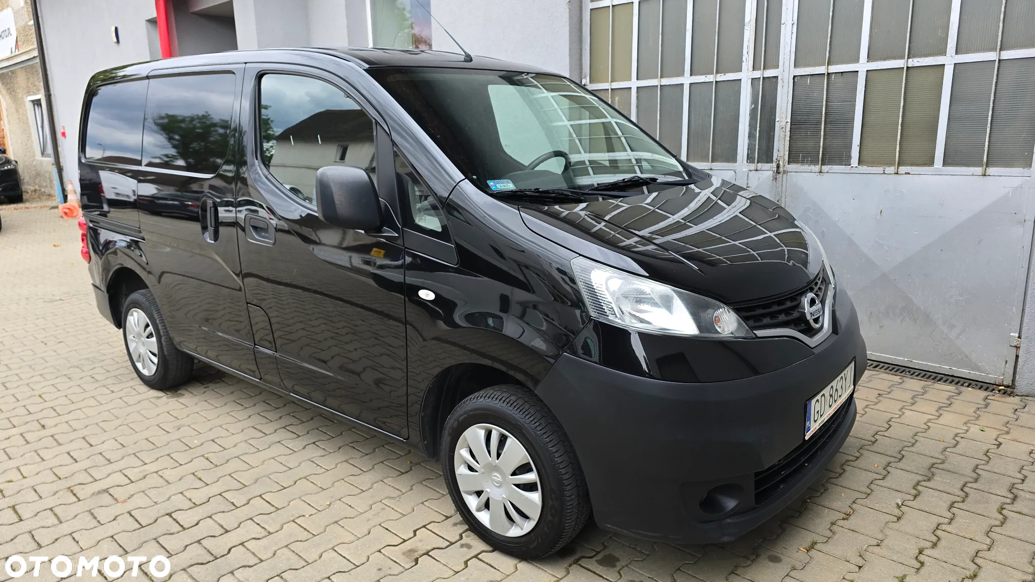 Nissan NV 200 - 2