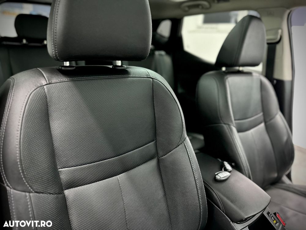 Nissan Qashqai 1.6 DCI 4 x 4 DPF tekna - 9