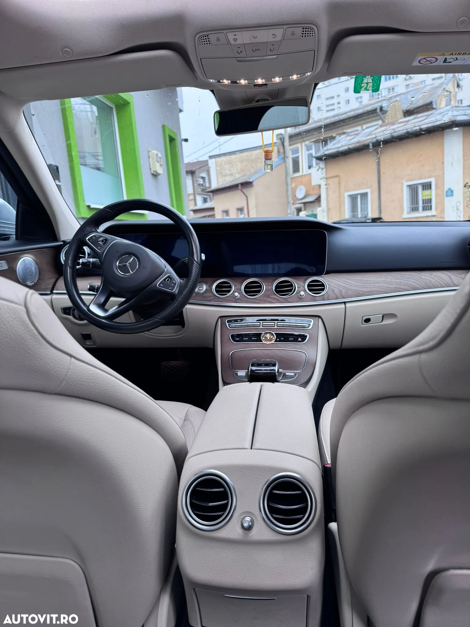 Mercedes-Benz E 200 d 9G-TRONIC - 33