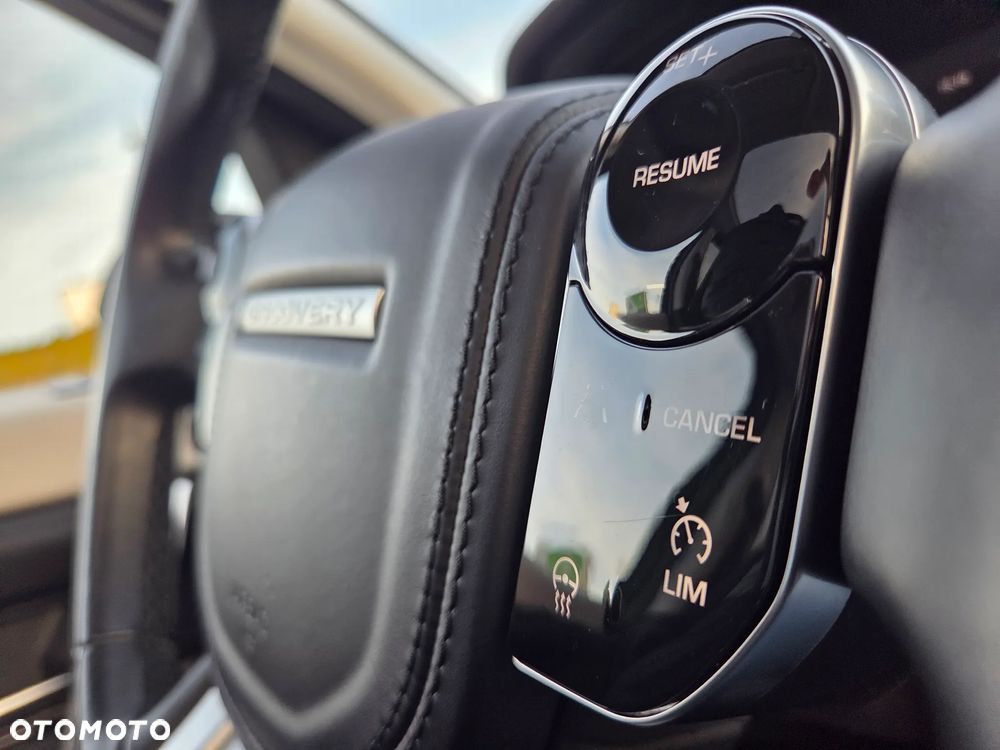 Land Rover Discovery Sport 2.0 P200 mHEV S - 24