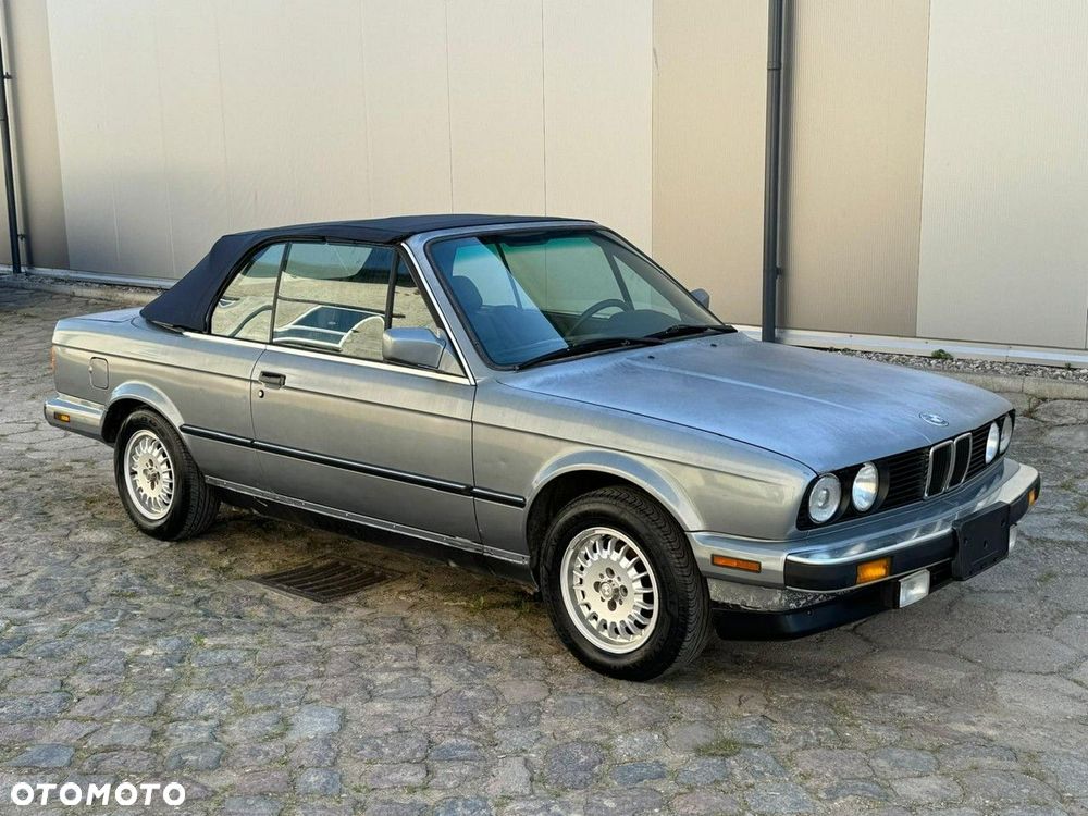 BMW Seria 3 325i - 3