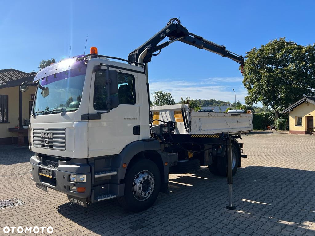 MAN 18.240 TGM wywrotka 3-str. z HDS HIAB 099, manual - 4