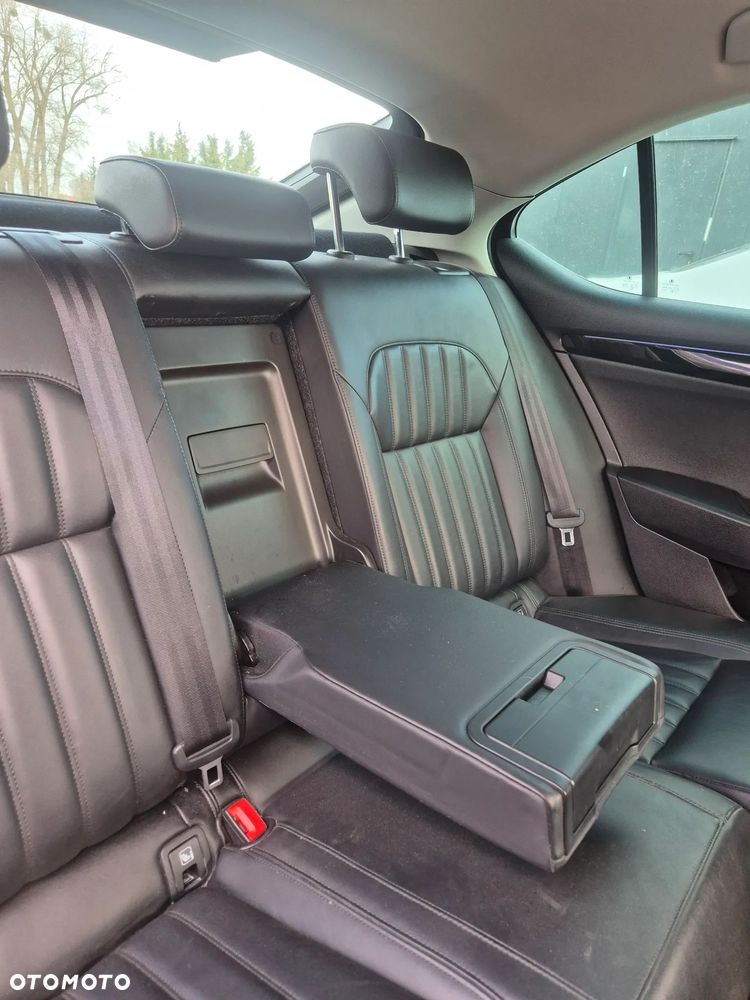 Skoda Superb 2.0 TDI 4x4 L&K DSG - 31