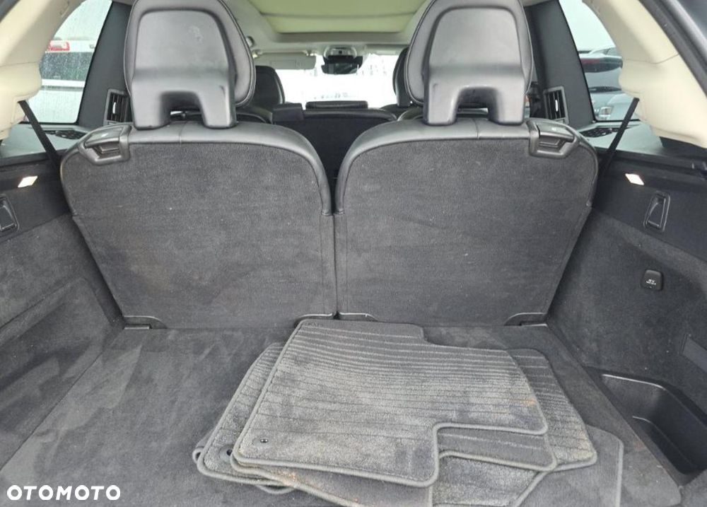 Volvo XC 90 T5 AWD Geartronic Momentum - 13