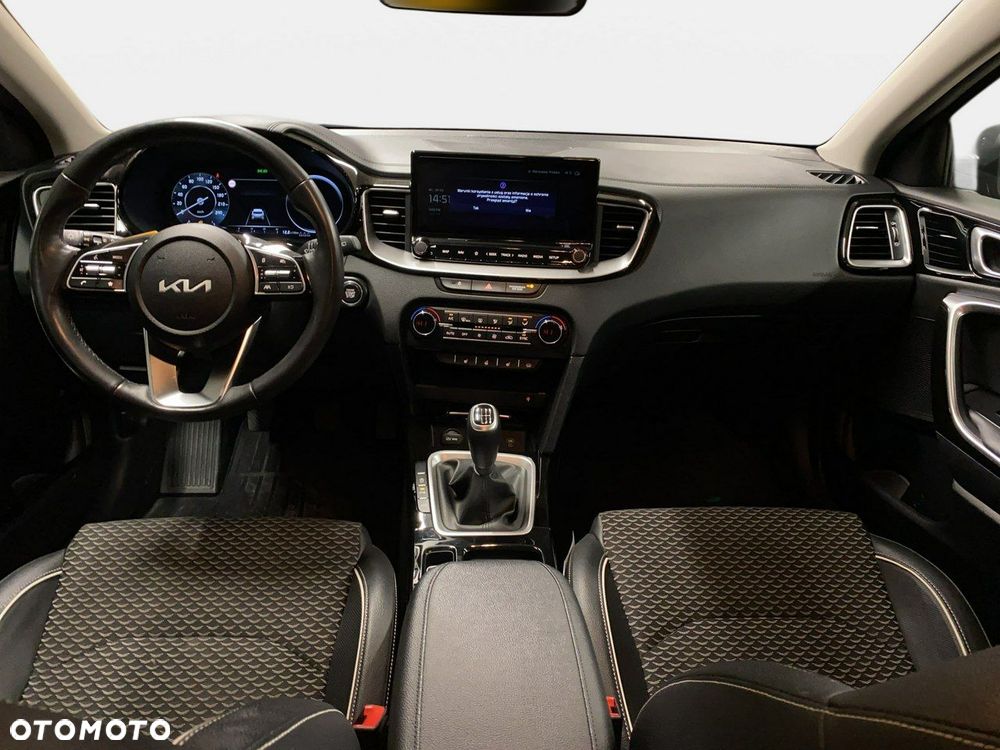 Kia XCeed - 19