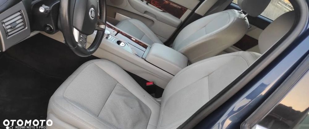 Jaguar XF 2.7 V6 Premium Luxury - 7