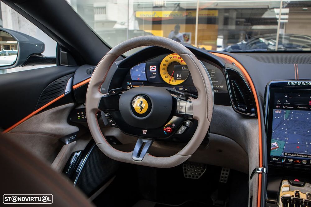 Ferrari Roma 3.9 Twin-Turbo V8 - 15