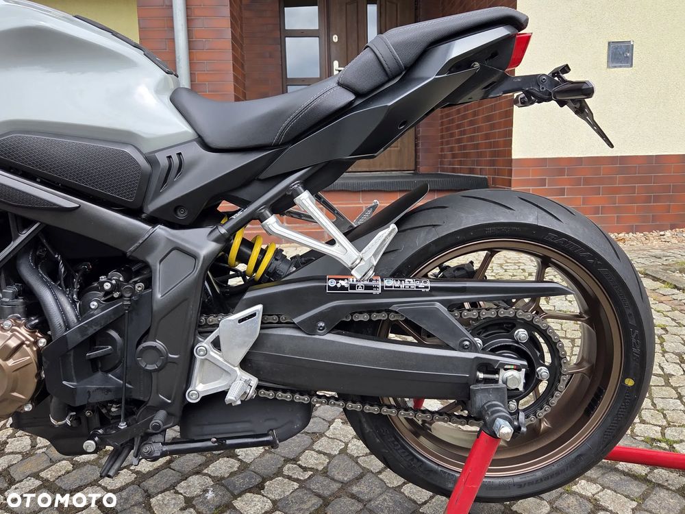 Honda CB - 9
