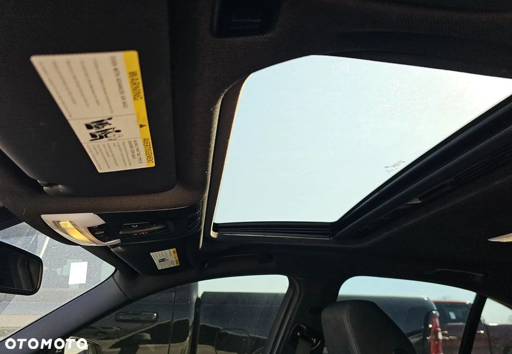 BMW Seria 3 330i Edition M Sport Shadow - 8