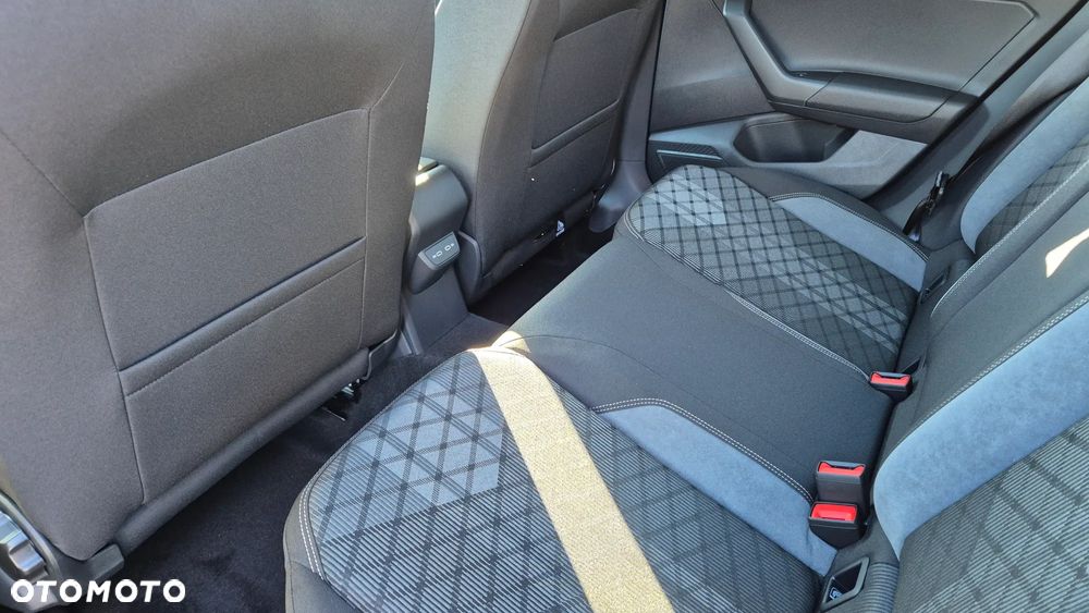 Volkswagen Taigo 1.5 TSI R-Line DSG - 8