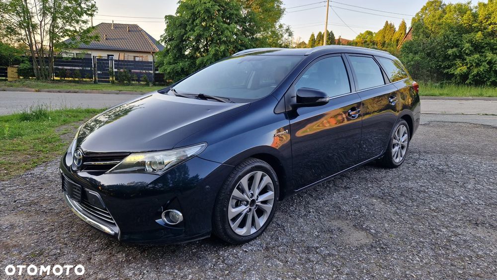 Toyota Auris - 1