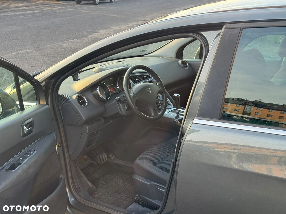 Peugeot 5008 2013 photo 5