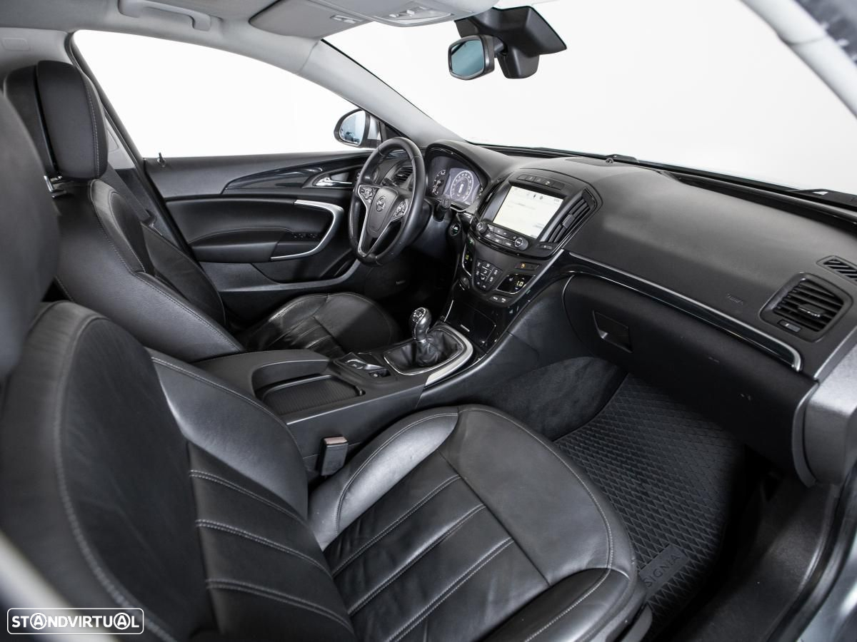 Opel Insignia Sports Tourer - 13
