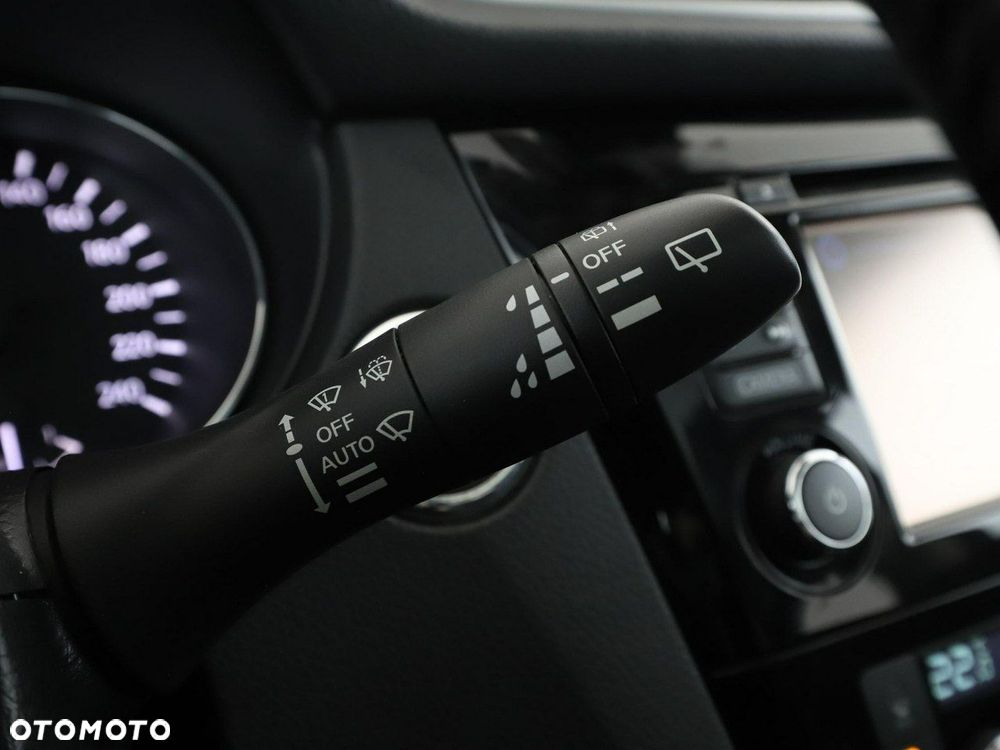 Nissan Qashqai 1.6 DCi Xtronic TEKNA - 30