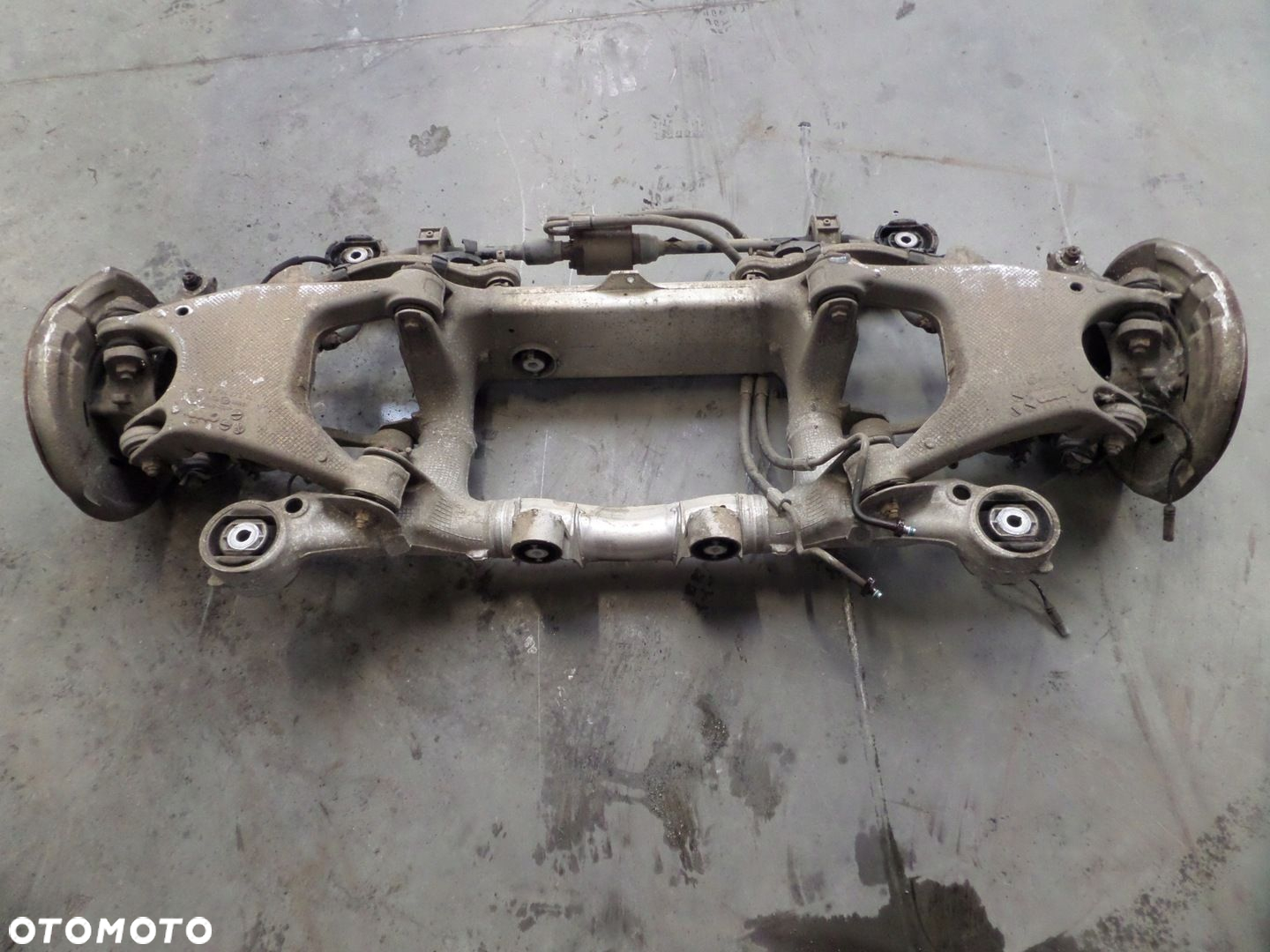 Belka Sanki zawieszenie Tył 6793802 BMW 6 F06 5 F10 F11 - 4