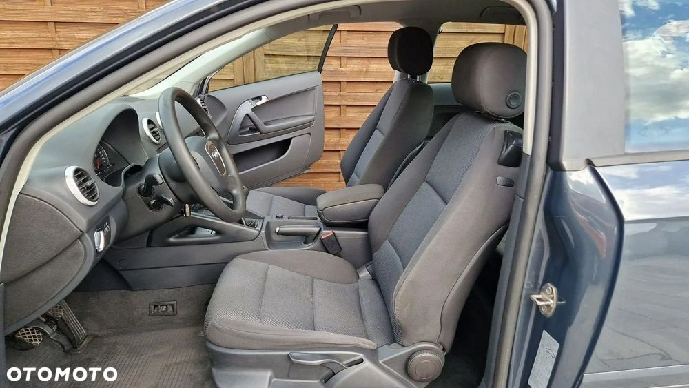 Audi A3 3-drzwiowe 1.6 TDI Attraction - 18