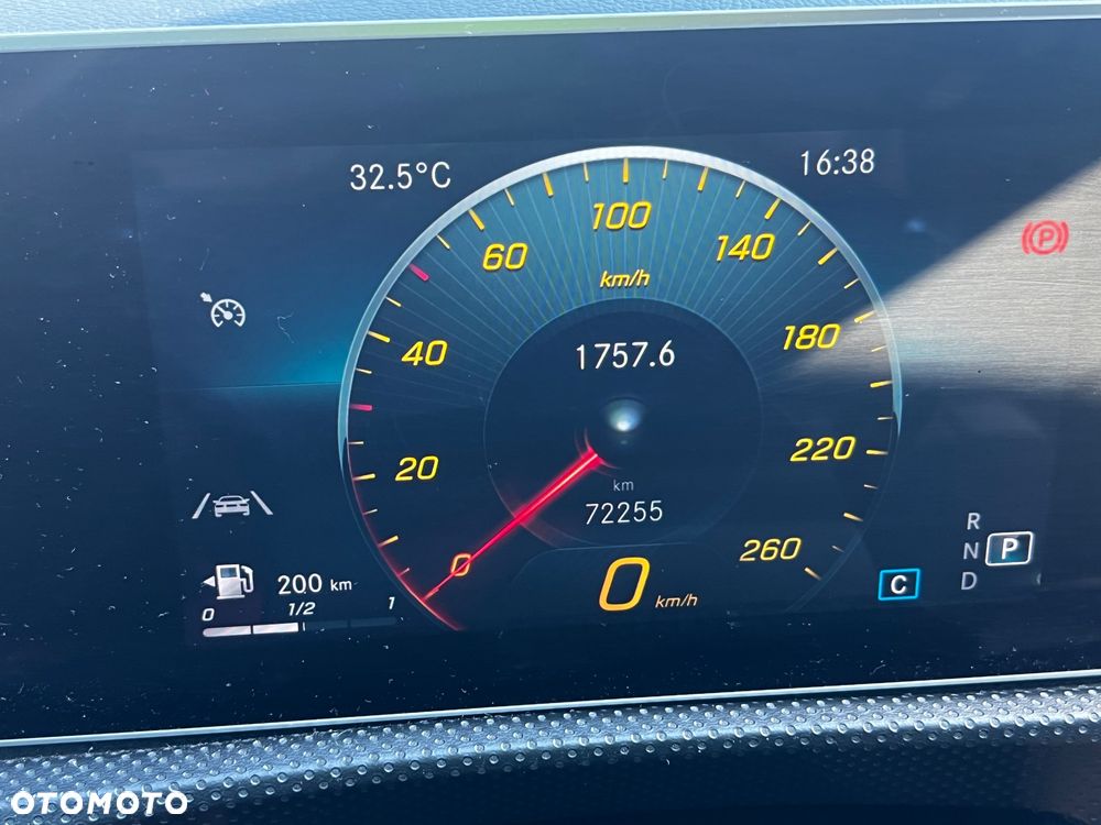 Mercedes-Benz CLA 220 4-Matic 7G-DCT - 12