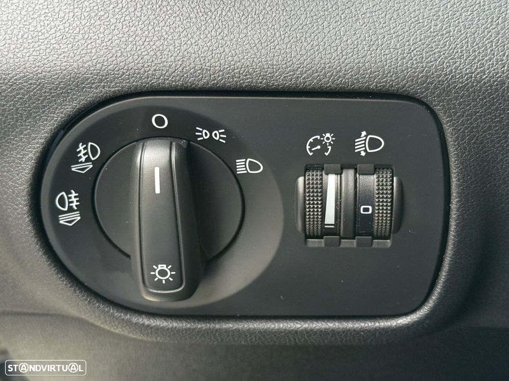 Audi A1 Sportback 1.6 TDI Advance - 33