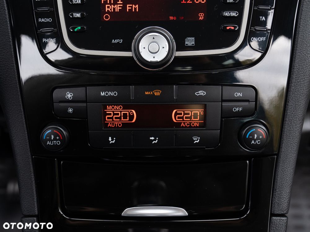 Ford S-Max 1.6 T Titanium - 33