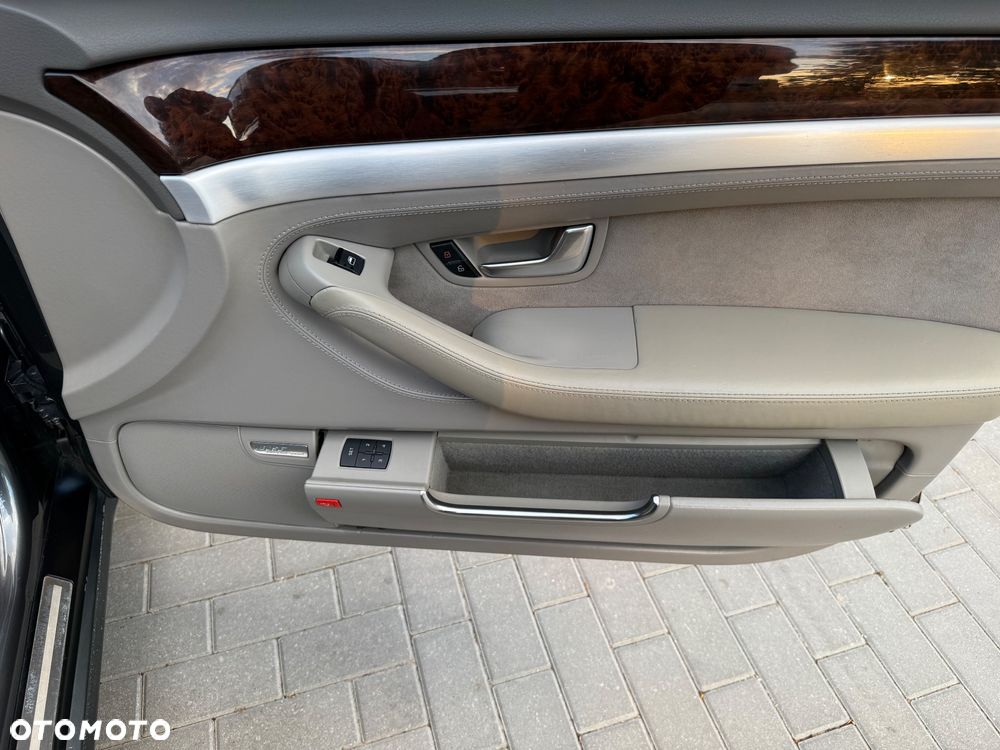 Audi A8 3.0 TDI DPF quattro - 15