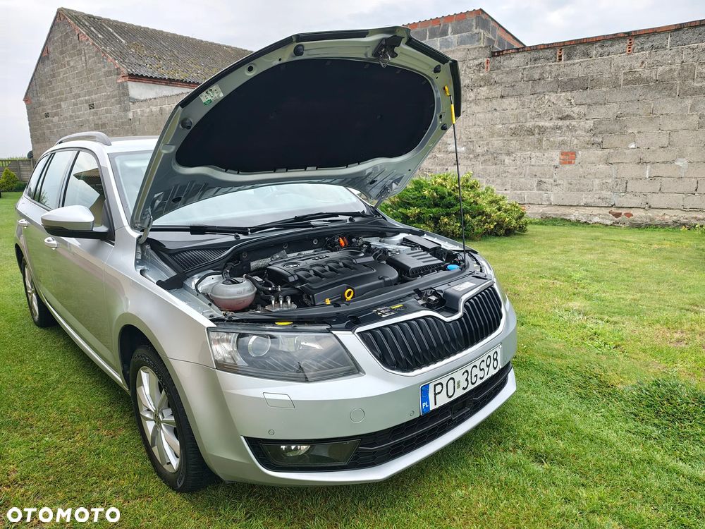 Skoda Octavia 2.0 TDI Elegance DSG - 13