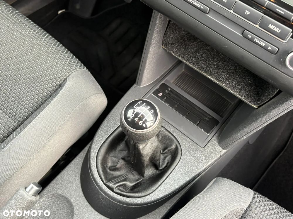 Volkswagen Touran 1.2 TSI BlueMotion Technology MATCH - 17