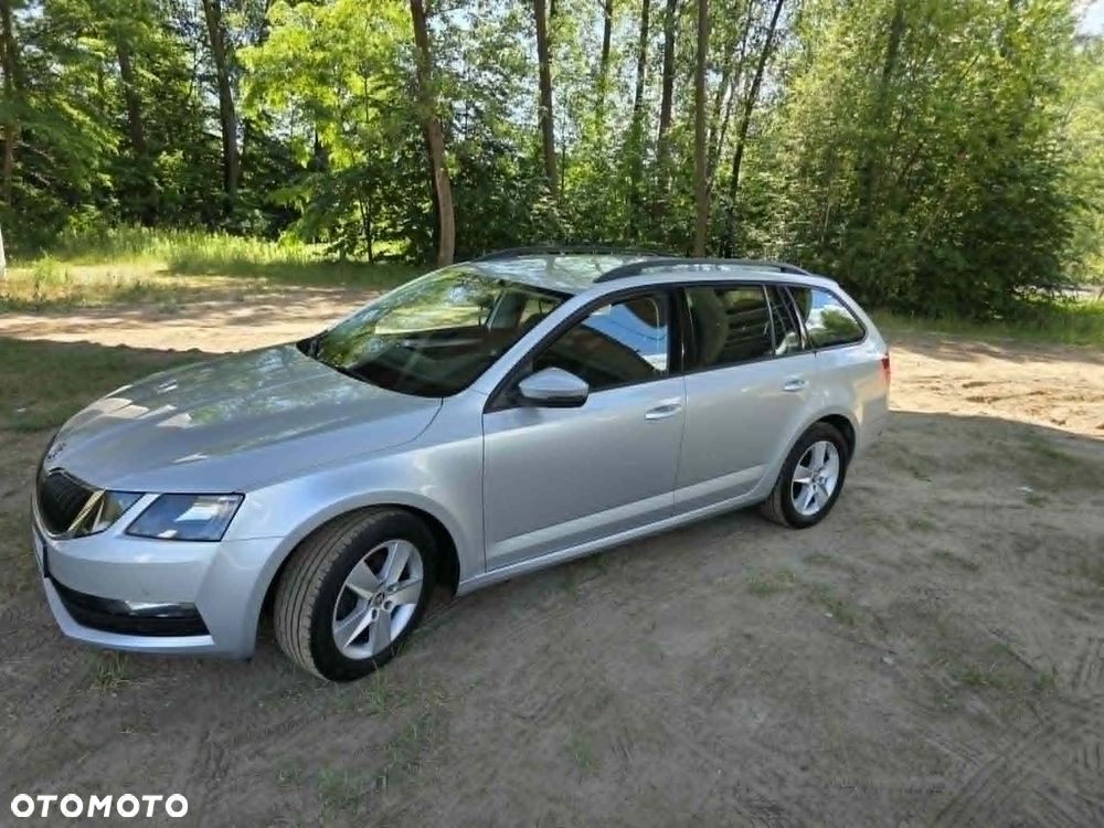 Skoda Octavia 1.5 TSI ACT Active - 4