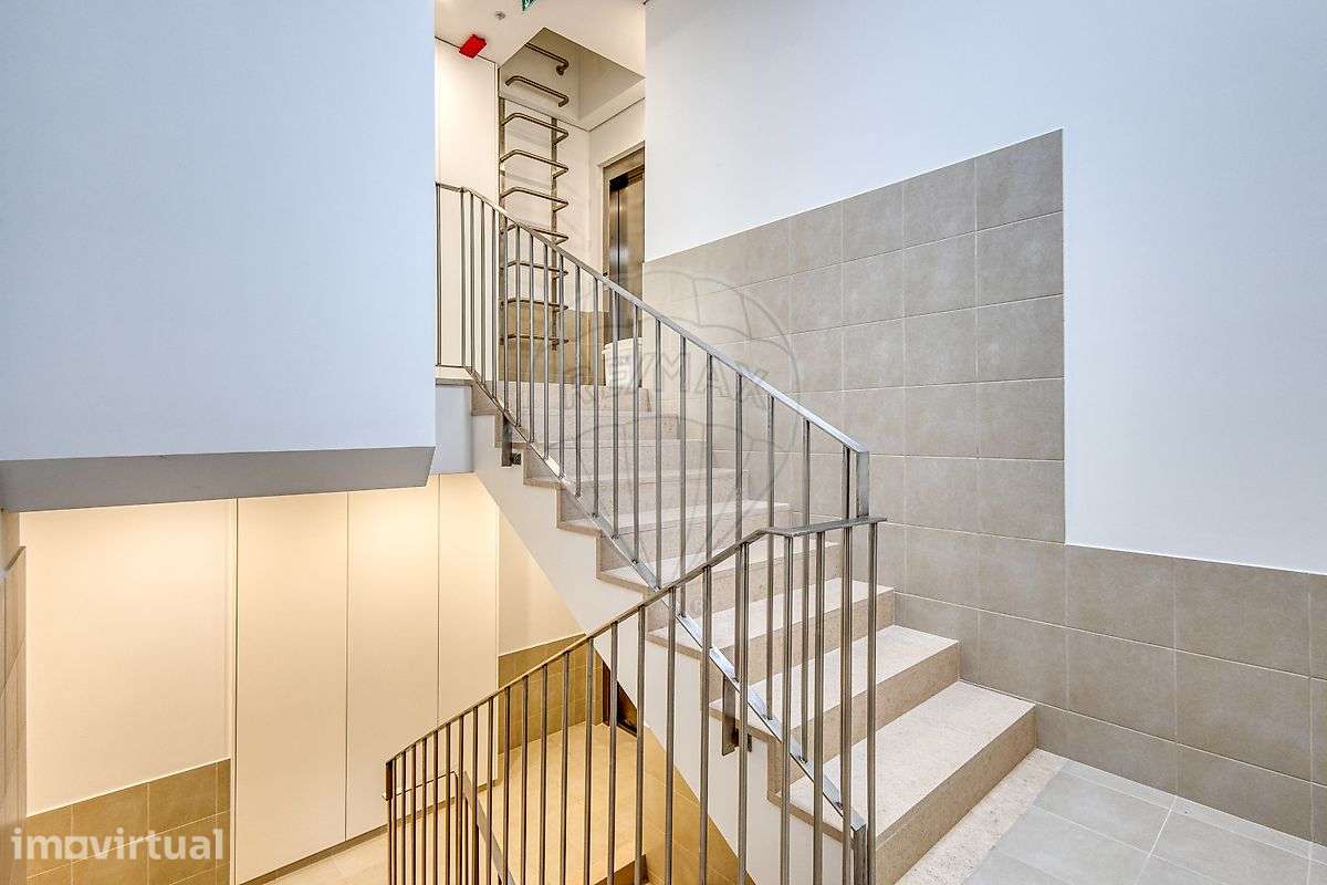 Apartamento T1 para arrendamento - Grande imagem: 2/15