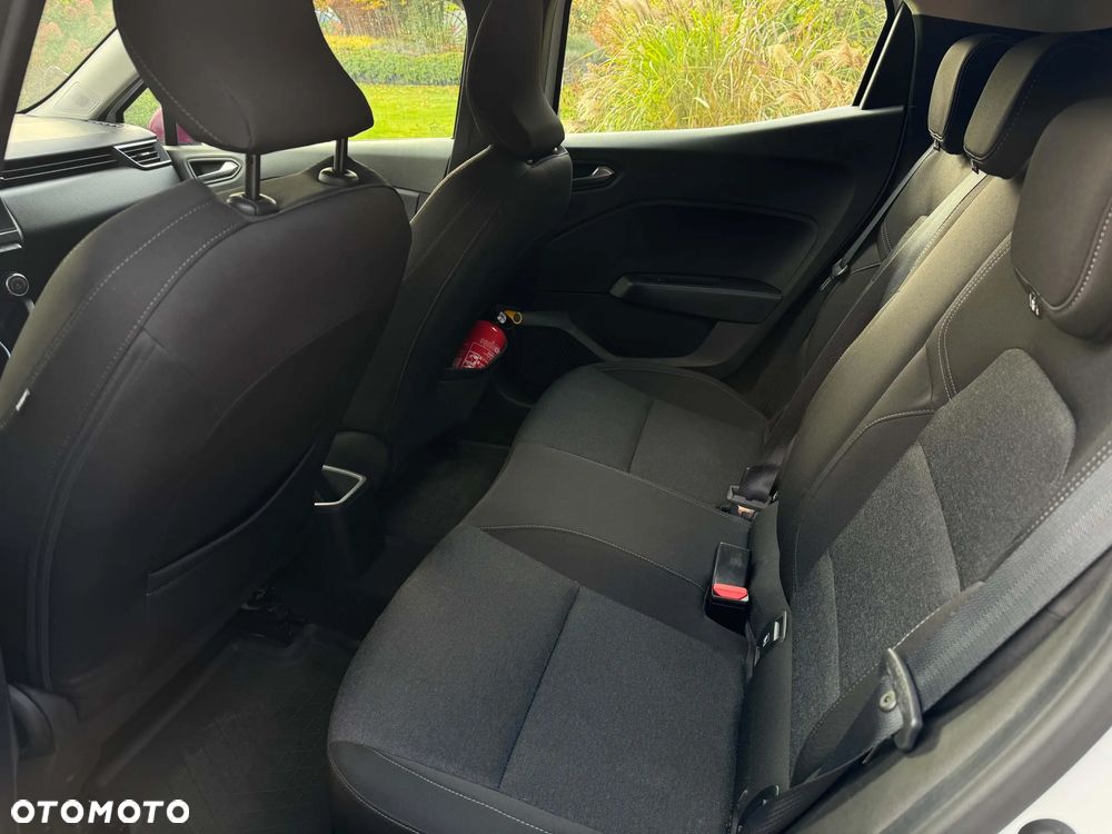 Renault Clio - 8