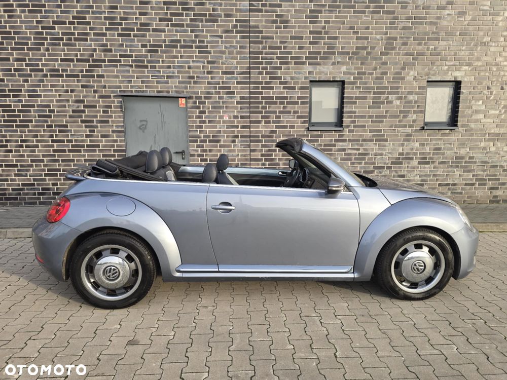 Volkswagen New Beetle - 10