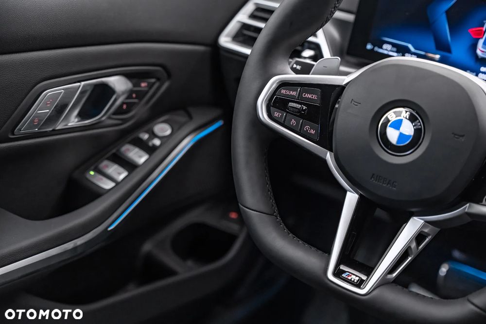 BMW Seria 3 320i M Sport - 33