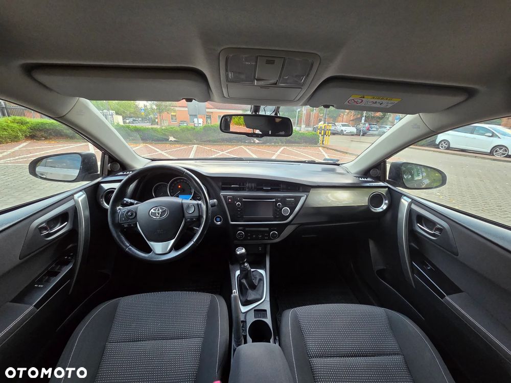 Toyota Auris 1.6 Valvematic Comfort - 23