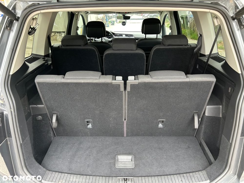 Volkswagen Touran 2.0 TDI BMT Highline DSG - 20