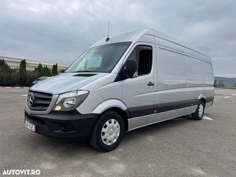 Mercedes-Benz Sprinter - 1