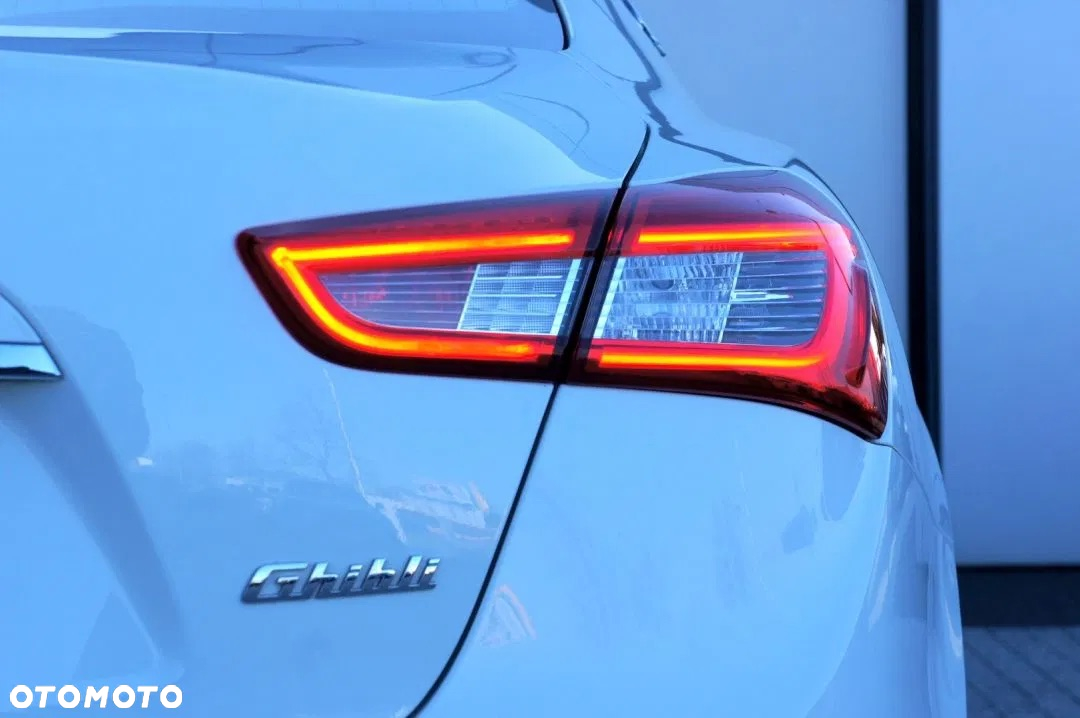 Maserati Ghibli Standard - 2