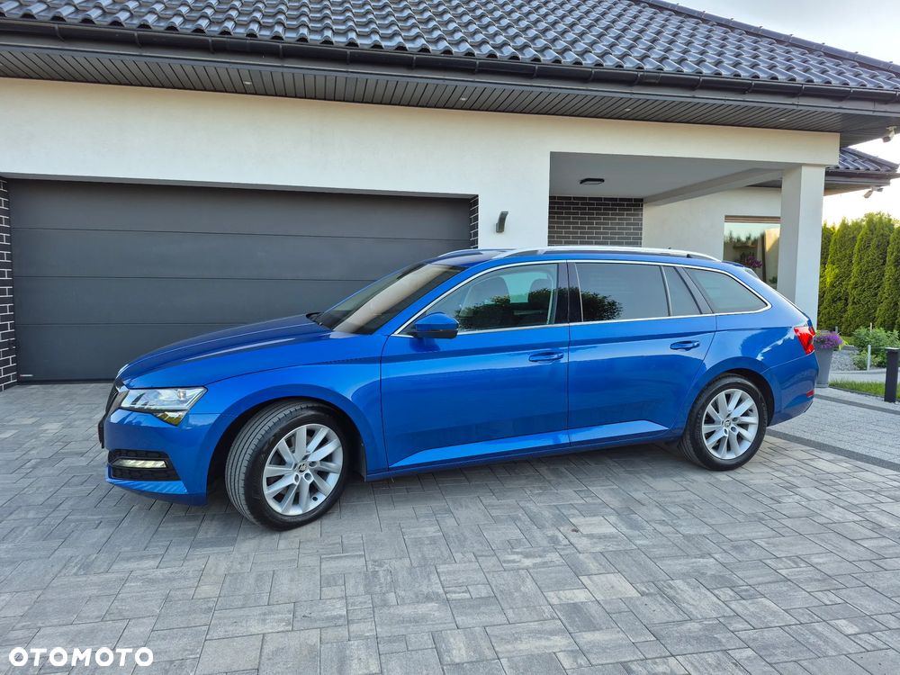 Skoda Superb 2.0 TDI SCR Ambition DSG - 32